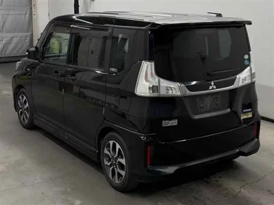 Mitsubishi DELICA D2