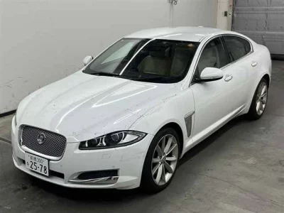 Jaguar XF SERIES