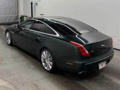 Jaguar XJ SERIES