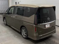 Nissan SERENA лот № 15151 оценка R  с аукциона в Японии 1