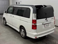 Honda STEP WAGON лот № 10079 оценка 4  с аукциона в Японии 1