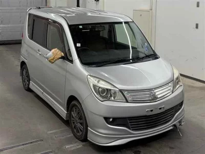 Mitsubishi DELICA D2