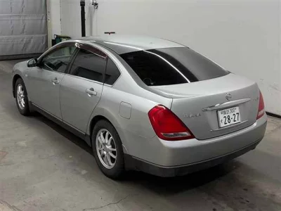 Nissan TEANA