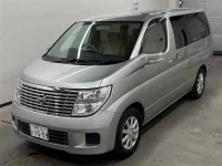 Nissan ELGRAND лот № 85069 оценка 3.5  с аукциона в Японии 3