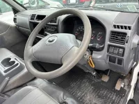 Mazda BONGO VAN лот № 10101 оценка 3  с аукциона в Японии 2