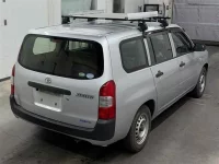 Toyota SUCCEED лот № 85095 оценка 3  с аукциона в Японии 4