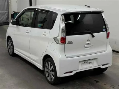 Mitsubishi EK CUSTOM