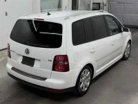 Volkswagen GOLF TOURAN лот № 11047 оценка 3.5  с аукциона в Японии 4