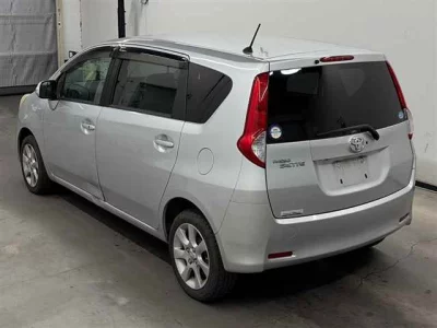 Toyota PASSO SETTE