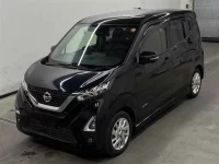 Nissan DAYZ лот № 318 оценка 4  с аукциона в Японии 3