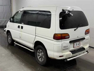 Mitsubishi DELICA