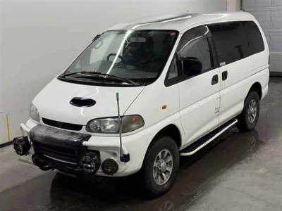 Mitsubishi DELICA