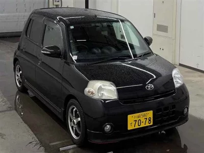 Daihatsu Esse