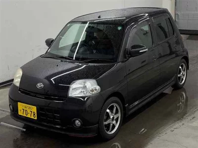 Daihatsu Esse