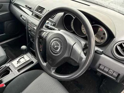 Mazda AXELA  с аукциона в Японии