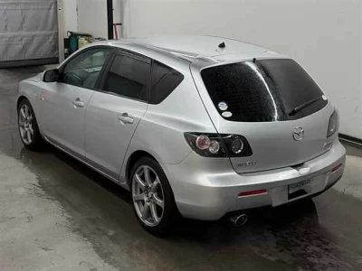 Mazda AXELA  с аукциона в Японии