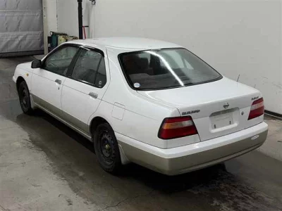 Nissan BLUEBIRD  с аукциона в Японии