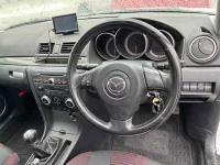 Mazda AXELA лот № 90190 оценка 3.5  с аукциона в Японии 2