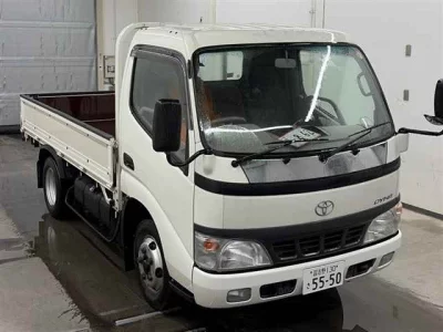 Toyota DYNA  с аукциона в Японии