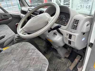 Toyota DYNA  с аукциона в Японии