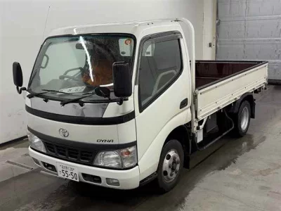 Toyota DYNA  с аукциона в Японии