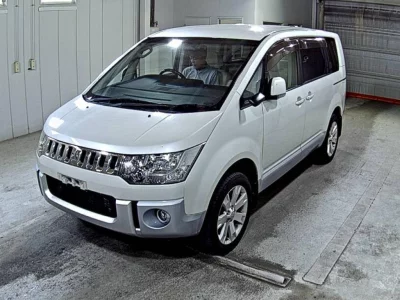 Mitsubishi DELICA D5  с аукциона в Японии