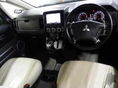 Mitsubishi DELICA D5  с аукциона в Японии