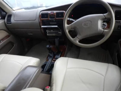 Toyota HILUX SURF  с аукциона в Японии