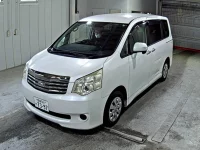 Toyota NOAH лот № 3004 оценка R  с аукциона в Японии 3