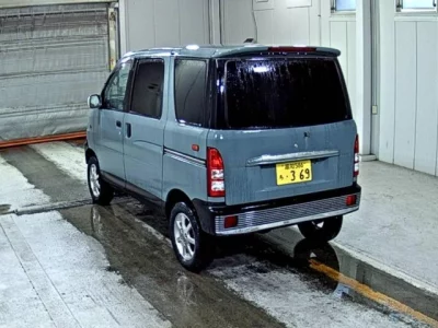 Daihatsu Atrai Wagon  с аукциона в Японии