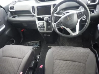 Mitsubishi DELICA D2