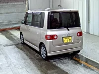 Daihatsu TANTO лот № 8050 оценка 3.5  с аукциона в Японии 1