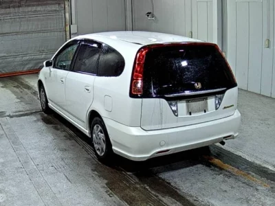 Honda STREAM  с аукциона в Японии
