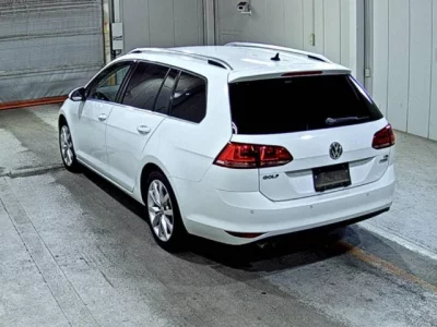 Volkswagen GOLF VARIANT