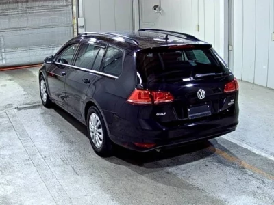 Volkswagen GOLF VARIANT
