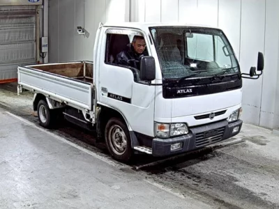 Nissan ATLAS  с аукциона в Японии