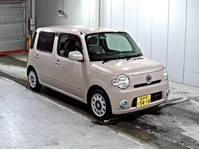 Daihatsu MIRA  с аукциона в Японии