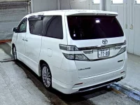 Toyota VELLFIRE лот № 3095 оценка 4  с аукциона в Японии 1