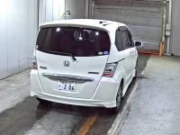 Honda FREED лот № 3099 оценка 4.5  с аукциона в Японии 4