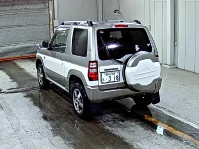Mitsubishi PAJERO MINI