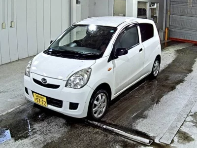 Daihatsu MIRA  с аукциона в Японии
