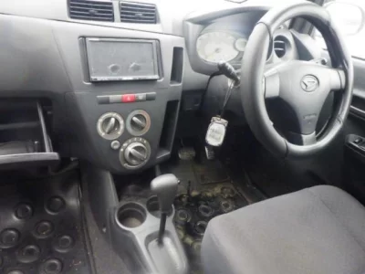 Daihatsu MIRA  с аукциона в Японии