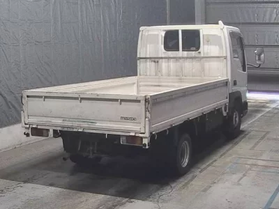 Mazda TITAN  с аукциона в Японии