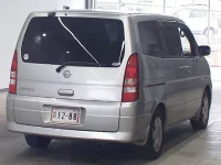Nissan SERENA лот № 4620 оценка 3.5  с аукциона в Японии 4