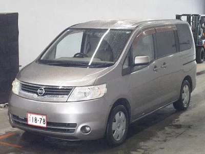 Nissan SERENA  с аукциона в Японии