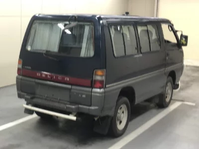 Mitsubishi DELICA WAGON