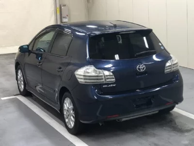 Toyota BLADE
