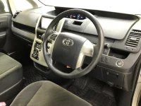 Toyota VOXY лот № 3008 оценка R  с аукциона в Японии 5