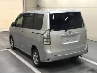 Toyota VOXY лот № 3008 оценка R  с аукциона в Японии 1