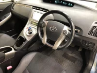 Toyota PRIUS PHV лот № 3012 оценка 4  с аукциона в Японии 5